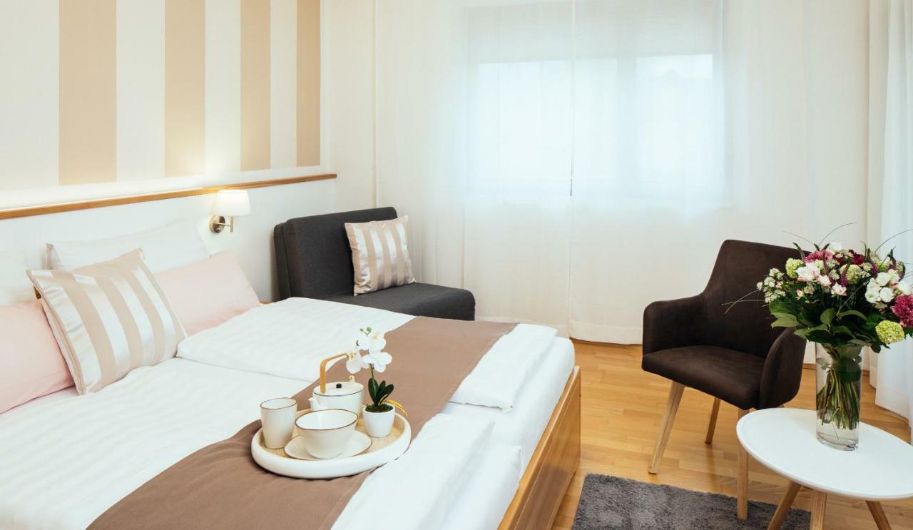 Pension Auszeit Velden Velden am Worthersee Bagian luar foto