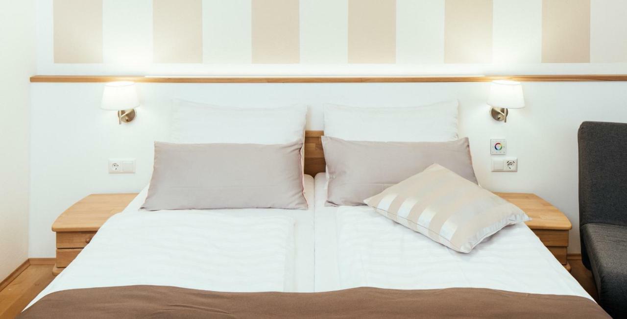 Pension Auszeit Velden Velden am Worthersee Bagian luar foto