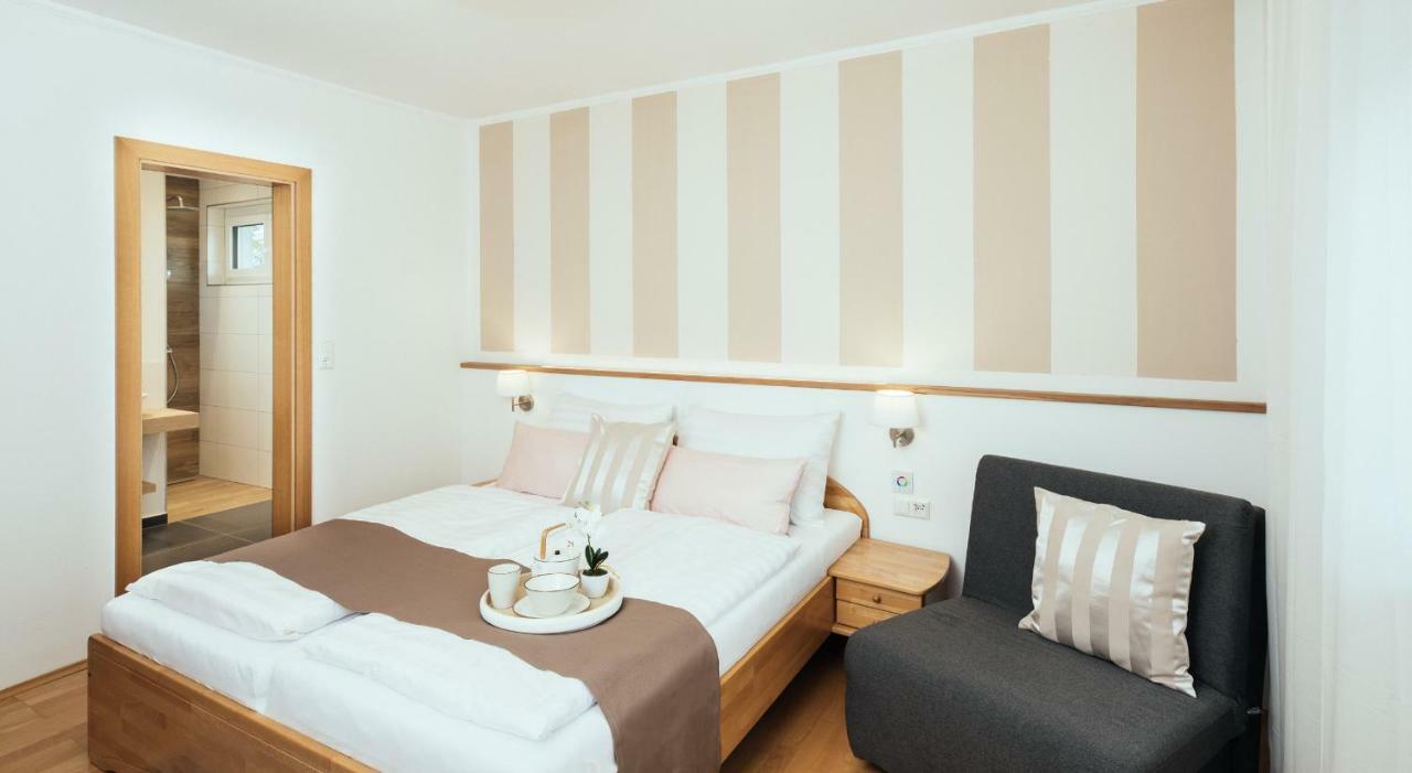Pension Auszeit Velden Velden am Worthersee Bagian luar foto